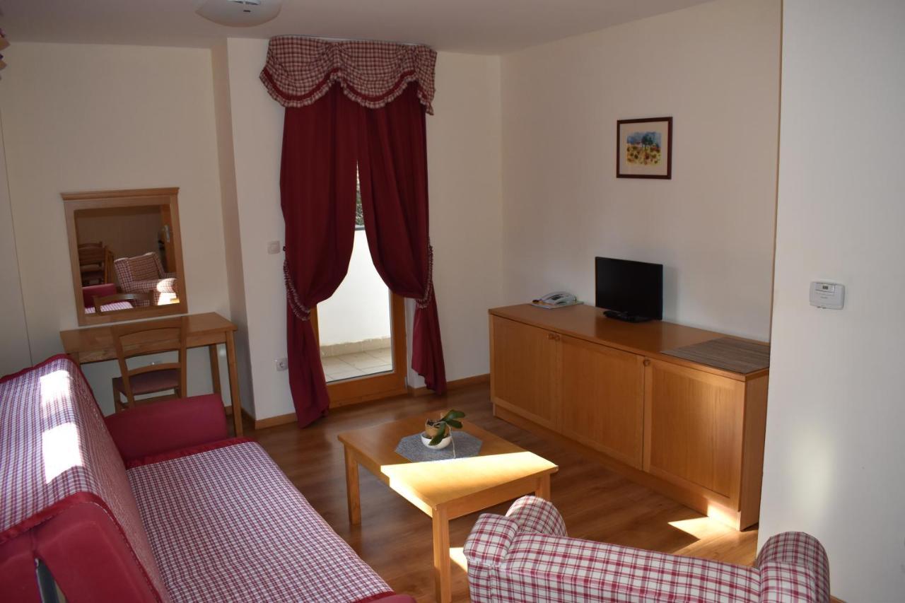Aparthotel Snjezna Kraljica Stubicke Toplice Exterior foto