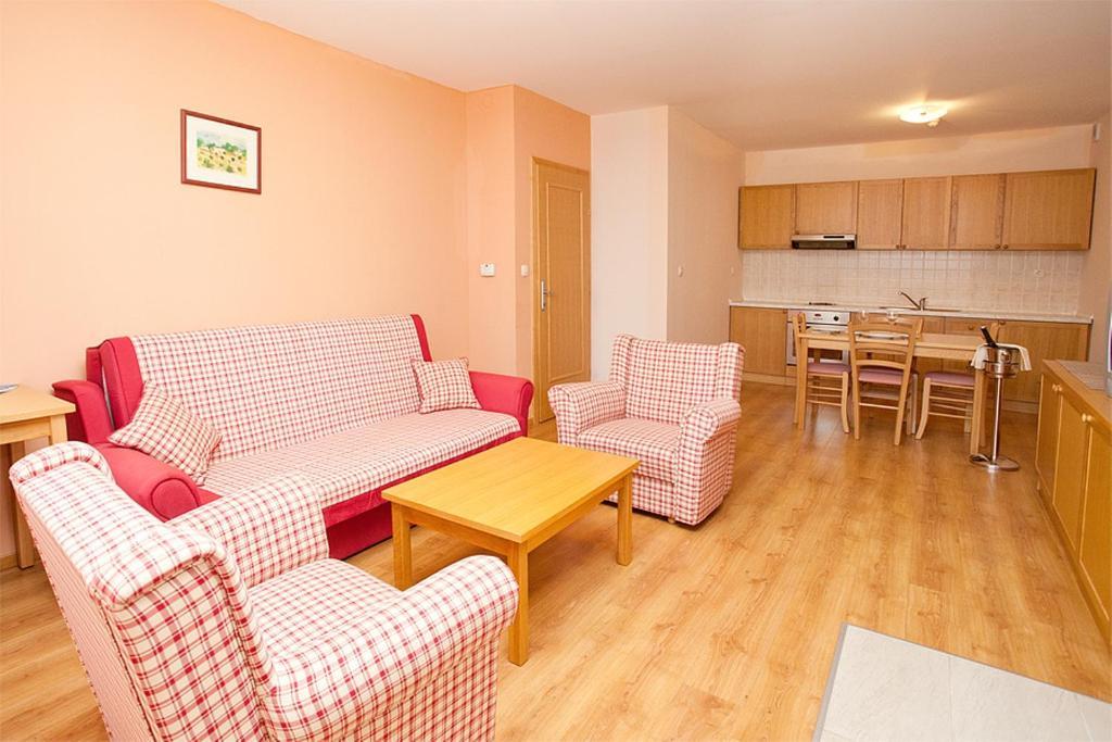 Aparthotel Snjezna Kraljica Stubicke Toplice Zimmer foto